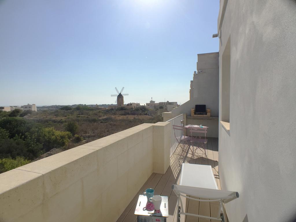 Gozowindmill Apartments Qala Pokoj fotografie